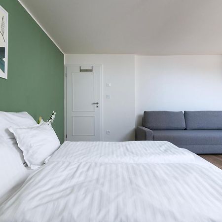 Emerald Apartments Boutique Residence Прага Экстерьер фото