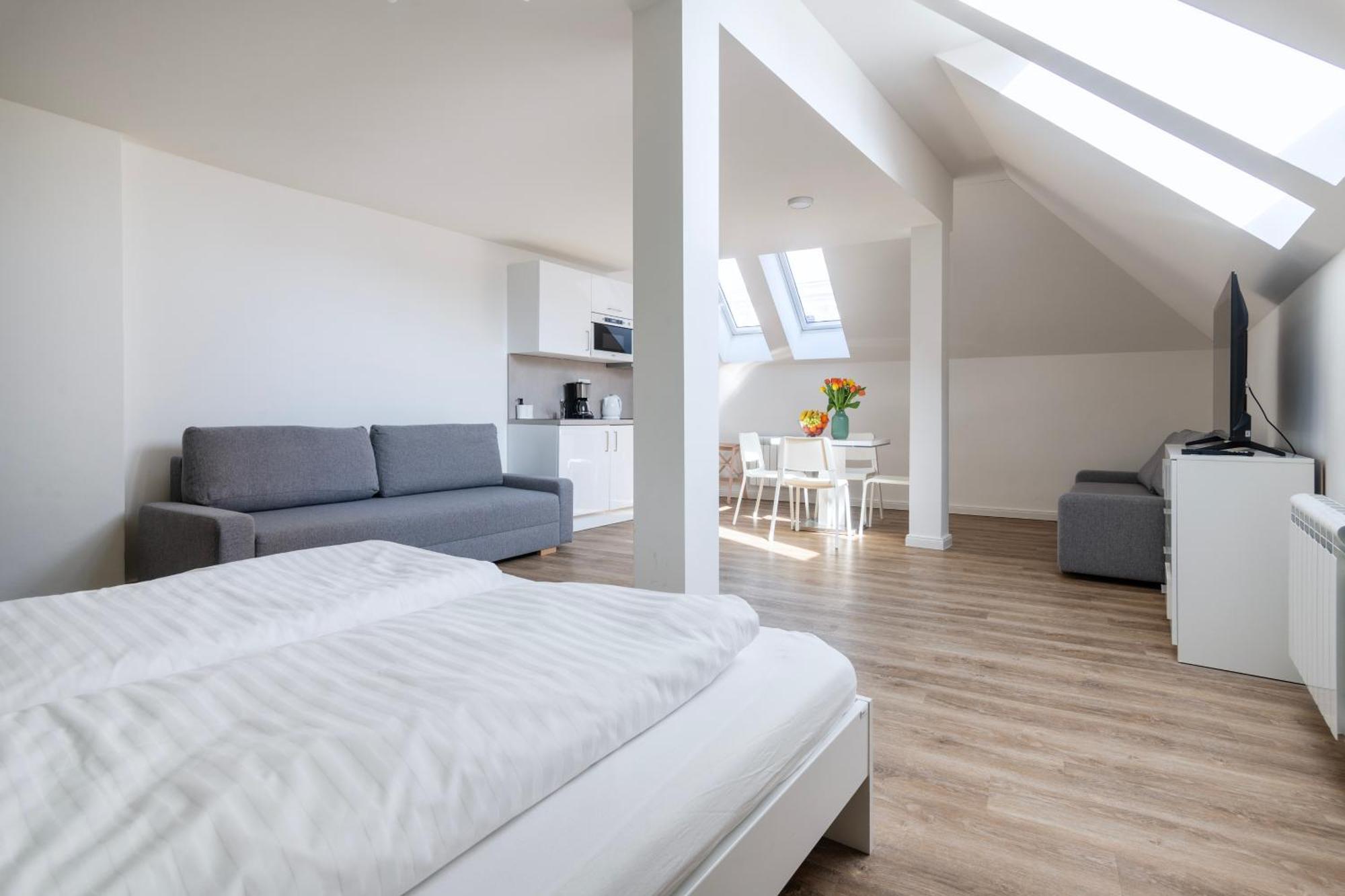 Emerald Apartments Boutique Residence Прага Экстерьер фото